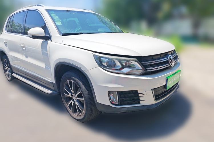 Used Volkswagen Tiguan 2013 1.8TSI Automatic Two-Wheel Drive Luxury Model Front Right 45 Deg