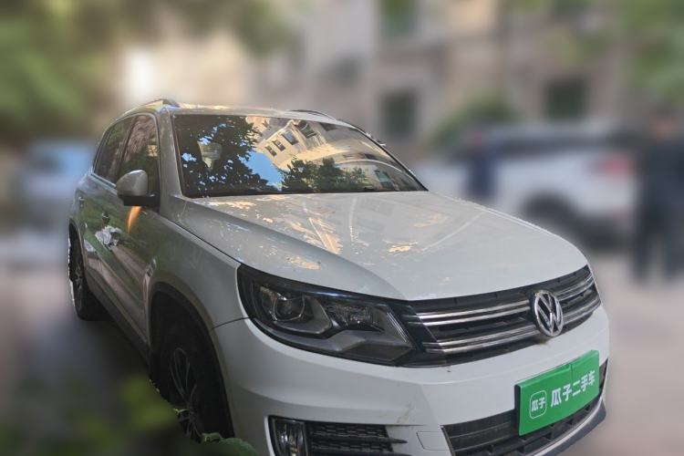 Used Volkswagen Tiguan 2013 1.8TSI Automatic Two-Wheel Drive Luxury Model Front Right 45 Deg