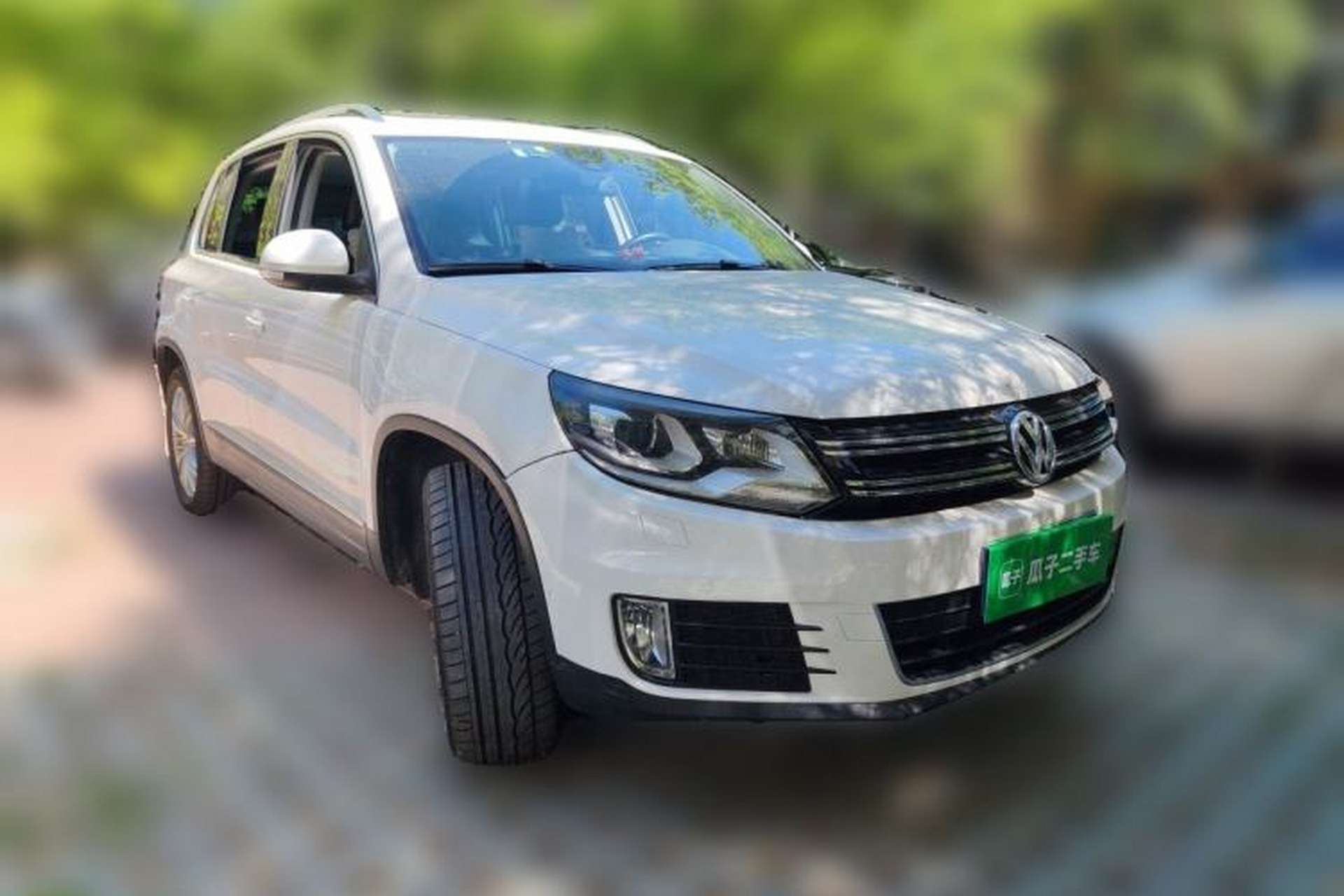 Used Volkswagen Tiguan 2013 2.0 TSI Automatic All-Wheel-Drive Flagship Edition Front Right 45 Deg