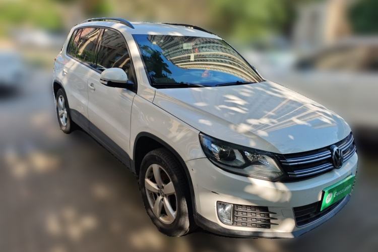Used Volkswagen Tiguan 2013 1.8 TSI Automatic Two-Wheel Drive Comfort Edition Front Right 45 Deg