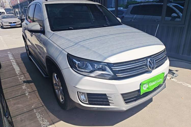 Used Volkswagen Tiguan 2013 1.8 TSI Automatic Two-Wheel Drive Comfort Edition Front Right 45 Deg