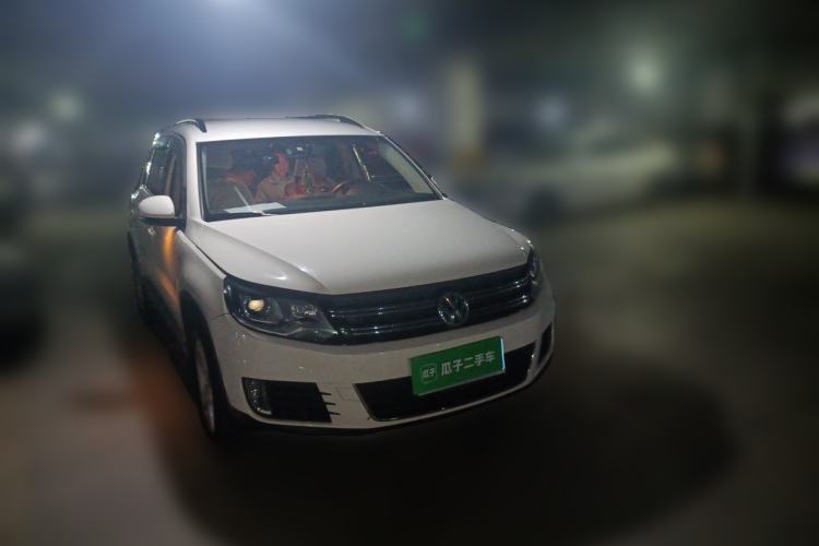Used Volkswagen Tiguan 2013 1.8 TSI Automatic Two-Wheel Drive Comfort Edition Front Right 45 Deg