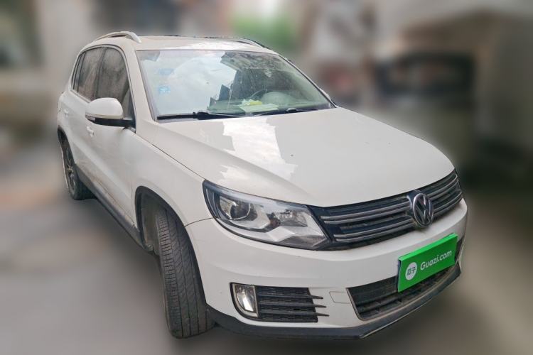 Used Volkswagen Tiguan 2013 1.8TSI Automatic Two-Wheel Drive Luxury Model Front Right 45 Deg