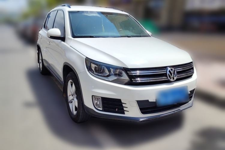Used Volkswagen Tiguan 2013 1.8 TSI Automatic Two-Wheel Drive Comfort Edition Front Right 45 Deg