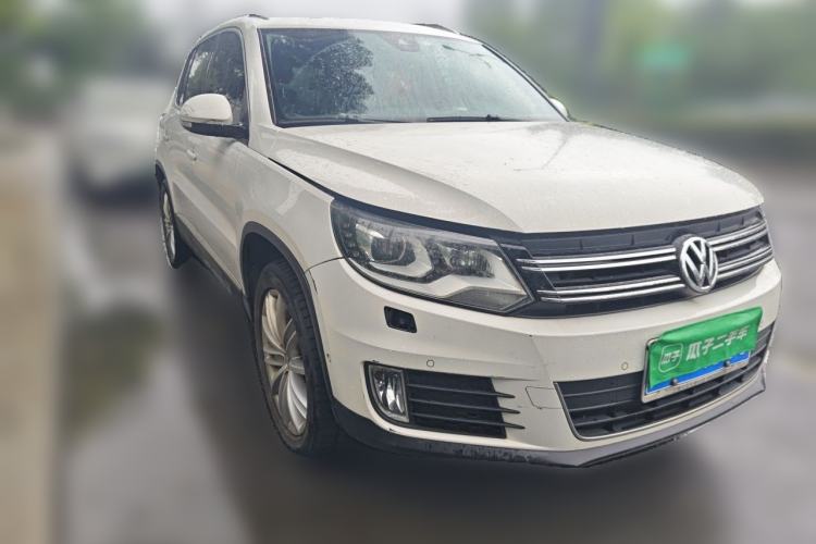 Used Volkswagen Tiguan 2013 2.0 TSI Automatic All-Wheel-Drive Flagship Edition Front Right 45 Deg