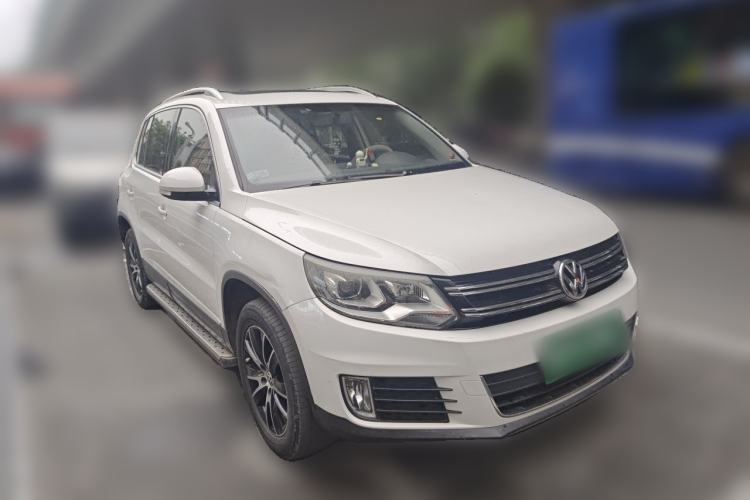 Used Volkswagen Tiguan 2013 1.8TSI Automatic Two-Wheel Drive Luxury Model Front Right 45 Deg