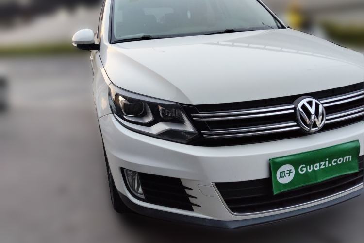 Used Volkswagen Tiguan 2013 1.8TSI Automatic Two-Wheel Drive Luxury Model Front Right 45 Deg