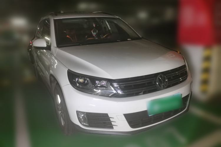 Used Volkswagen Tiguan 2013 1.8TSI Automatic Two-Wheel Drive Trend Edition Front Right 45 Deg