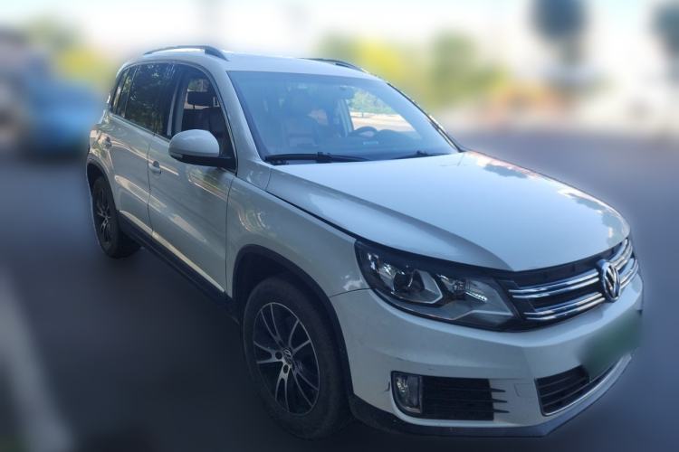 Used Volkswagen Tiguan 2013 1.8TSI Automatic Two-Wheel Drive Luxury Model Front Right 45 Deg