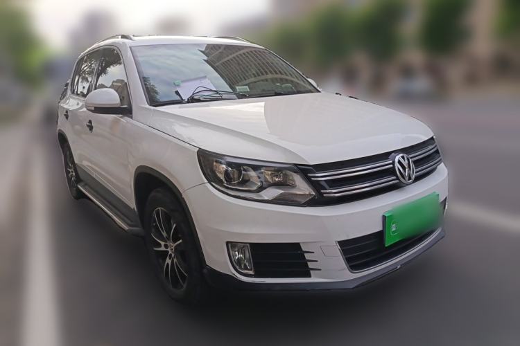 Used Volkswagen Tiguan 2013 1.8TSI Automatic Two-Wheel Drive Luxury Model Front Right 45 Deg