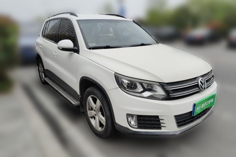 Used Volkswagen Tiguan 2013 1.8 TSI Automatic Two-Wheel Drive Comfort Edition Front Right 45 Deg