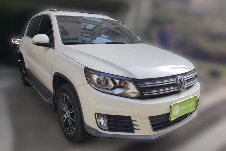 Used Volkswagen Tiguan 2013 1.8TSI Automatic Two-Wheel Drive Luxury Model Front Right 45 Deg