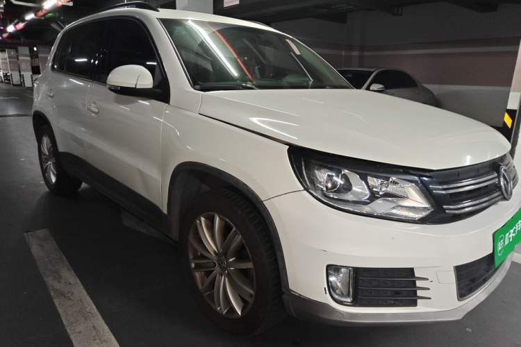 Used Volkswagen Tiguan 2013 1.8 TSI Automatic Two-Wheel Drive Comfort Edition Front Right 45 Deg