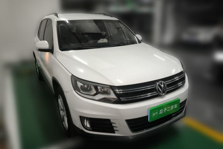 Used Volkswagen Tiguan 2013 1.8 TSI Automatic Two-Wheel Drive Comfort Edition Front Right 45 Deg