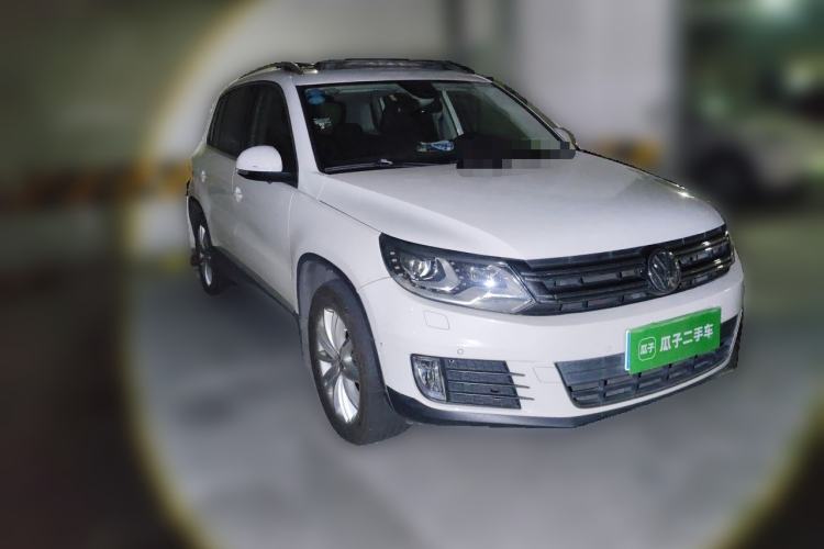 Used Volkswagen Tiguan 2013 2.0 TSI Automatic All-Wheel-Drive Flagship Edition Front Right 45 Deg