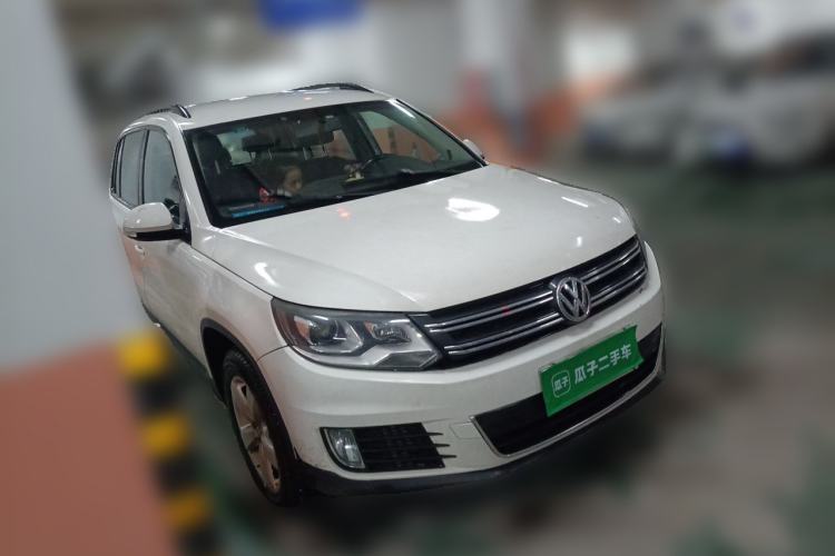 Used Volkswagen Tiguan 2013 1.8 TSI Automatic Two-Wheel Drive Comfort Edition Front Right 45 Deg