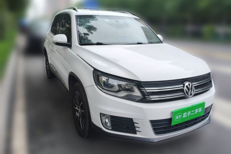 Used Volkswagen Tiguan 2013 1.8TSI Automatic Two-Wheel Drive Luxury Model Front Right 45 Deg
