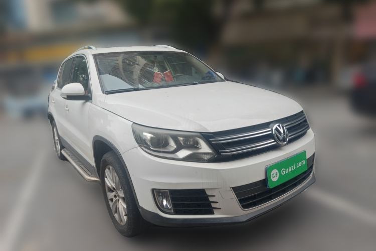 Used Volkswagen Tiguan 2013 1.8TSI Automatic Two-Wheel Drive Luxury Model Front Right 45 Deg