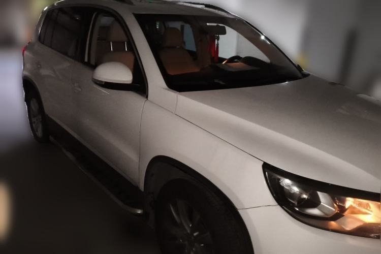 Used Volkswagen Tiguan 2013 1.8TSI Automatic Two-Wheel Drive Luxury Model Front Right 45 Deg