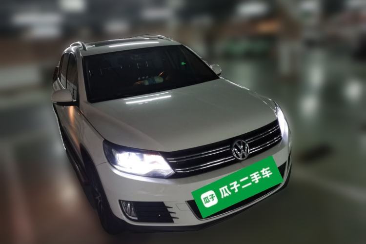 Used Volkswagen Tiguan 2013 1.8TSI Automatic Two-Wheel Drive Luxury Model Front Right 45 Deg