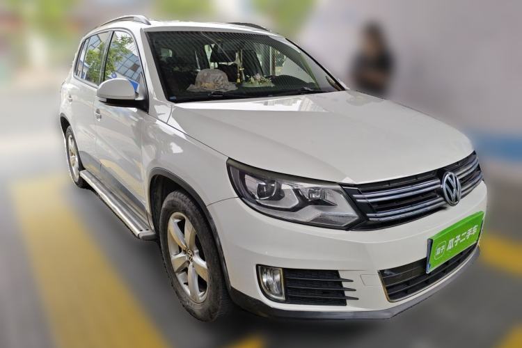 Used Volkswagen Tiguan 2013 1.8TSI Automatic All-Wheel-Drive Comfort Edition Front Right 45 Deg