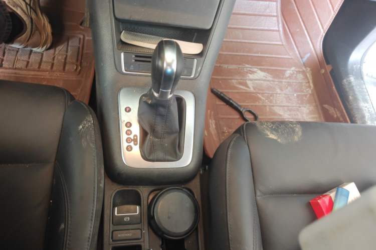 Used Volkswagen Tiguan 2013 1.8 TSI Automatic Two-Wheel Drive Comfort Edition Gear Lever
