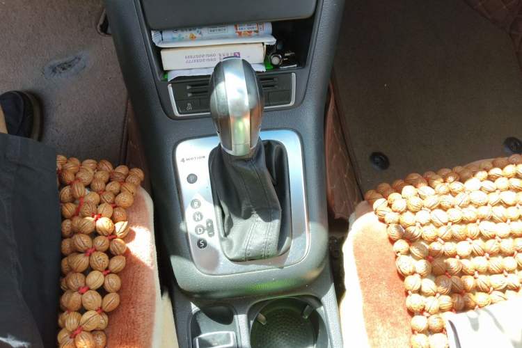 Used Volkswagen Tiguan 2013 1.8 TSI Automatic All-Wheel Drive Luxury Model Gear Lever