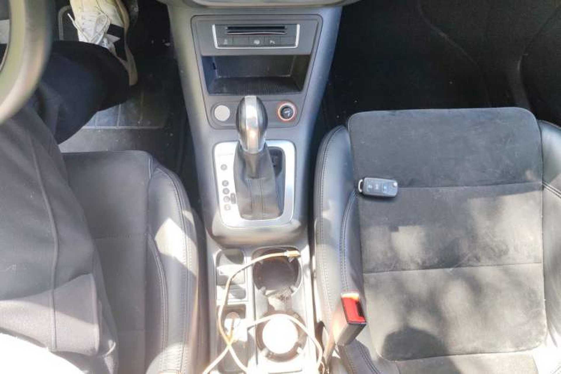 Used Volkswagen Tiguan 2013 2.0 TSI Automatic All-Wheel-Drive Flagship Edition Gear Lever
