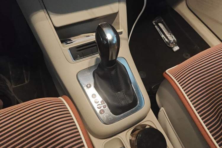 Used Volkswagen Tiguan 2013 1.8TSI Automatic Two-Wheel Drive Trend Edition Gear Lever