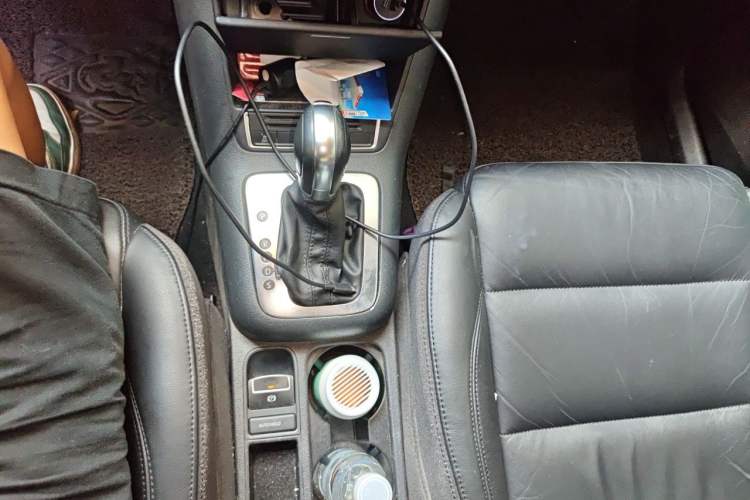 Used Volkswagen Tiguan 2013 1.8 TSI Automatic Two-Wheel Drive Comfort Edition Gear Lever