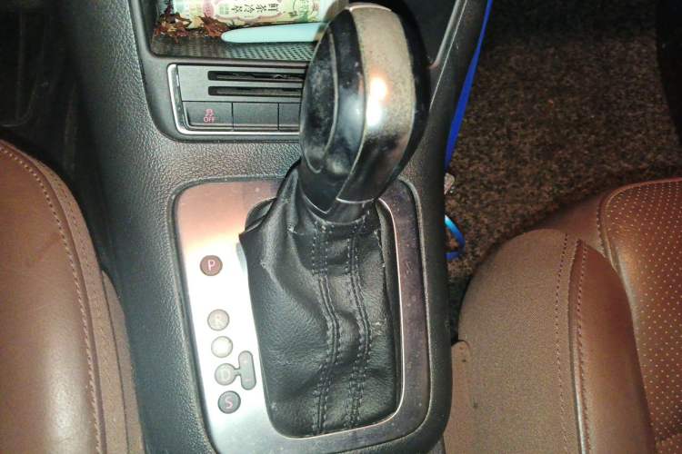 Used Volkswagen Tiguan 2013 1.8TSI Automatic Two-Wheel Drive Luxury Model Gear Lever