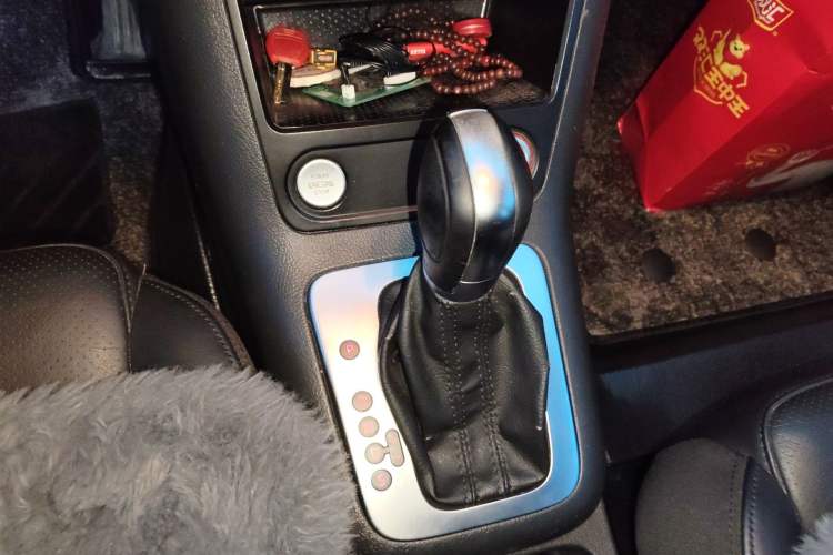 Used Volkswagen Tiguan 2013 1.8TSI Automatic Two-Wheel Drive Luxury Model Gear Lever