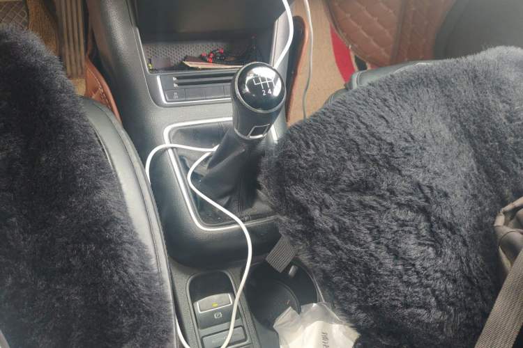 Used Volkswagen Tiguan 2013 1.8TSI Manual Two-Wheel Drive Trend Edition Gear Lever