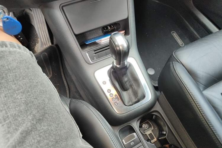 Used Volkswagen Tiguan 2013 1.8 TSI Automatic Two-Wheel Drive Comfort Edition Gear Lever