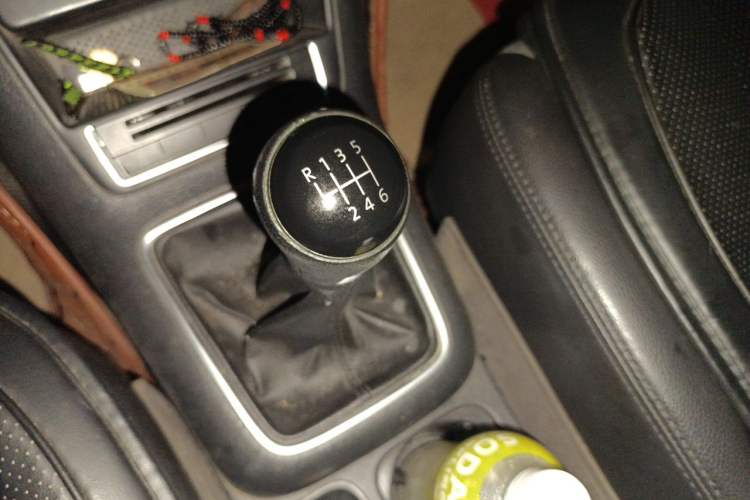 Used Volkswagen Tiguan 2013 1.8TSI Manual Two-Wheel Drive Trend Edition Gear Lever