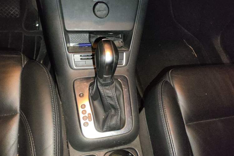 Used Volkswagen Tiguan 2013 1.8 TSI Automatic Two-Wheel Drive Comfort Edition Gear Lever