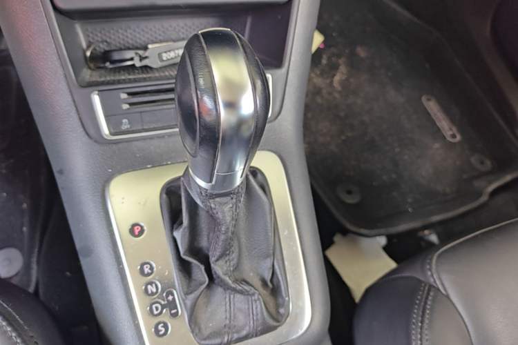 Used Volkswagen Tiguan 2013 1.8 TSI Automatic Two-Wheel Drive Comfort Edition Gear Lever