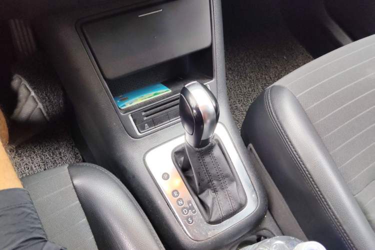 Used Volkswagen Tiguan 2013 1.8TSI Automatic Two-Wheel Drive Trend Edition Gear Lever