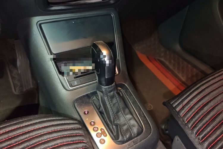Used Volkswagen Tiguan 2013 1.8TSI Automatic Two-Wheel Drive Trend Edition Gear Lever