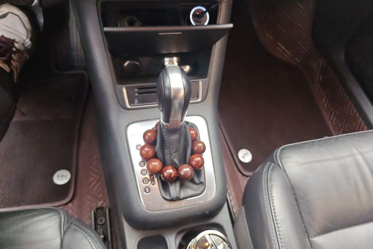 Used Volkswagen Tiguan 2013 1.8TSI Automatic All-Wheel-Drive Comfort Edition Gear Lever