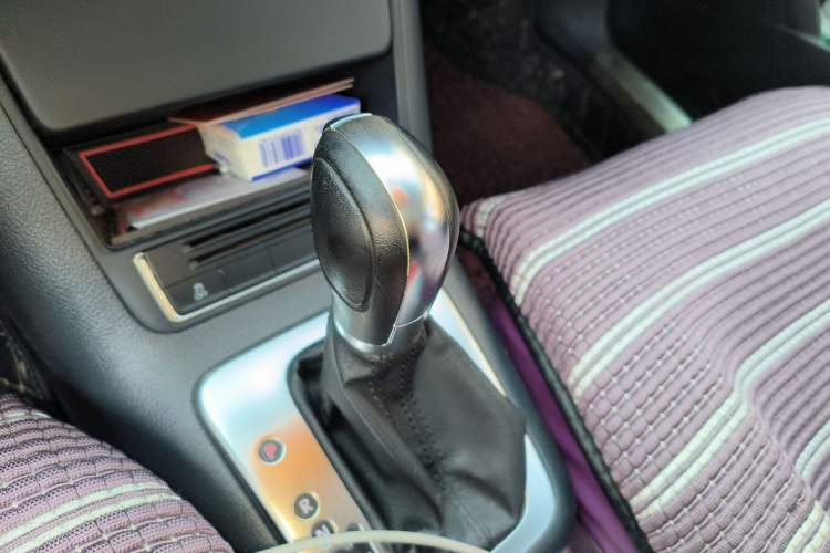 Used Volkswagen Tiguan 2013 1.8TSI Automatic Two-Wheel Drive Luxury Model Gear Lever