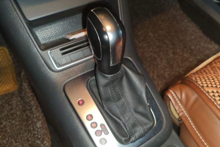 Used Volkswagen Tiguan 2013 1.8TSI Automatic Two-Wheel Drive Trend Edition Gear Lever