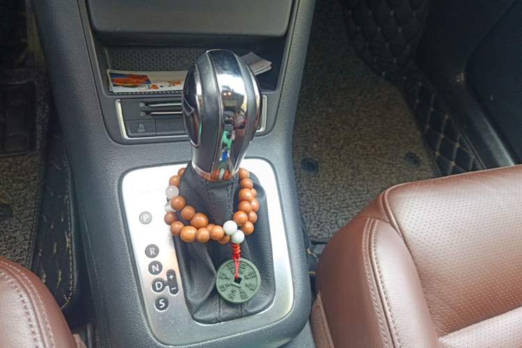 Used Volkswagen Tiguan 2013 1.8 TSI Automatic All-Wheel Drive Luxury Model Gear Lever