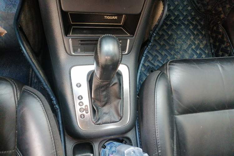 Used Volkswagen Tiguan 2013 1.8 TSI Automatic Two-Wheel Drive Comfort Edition Gear Lever