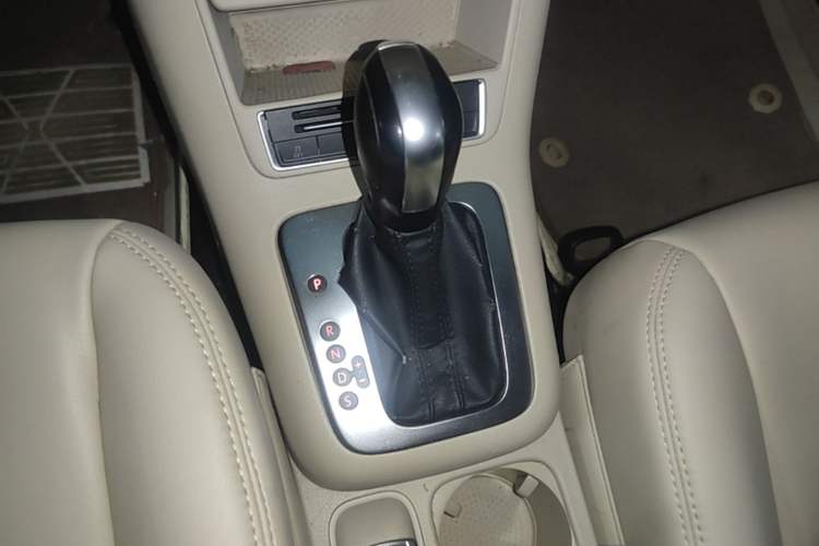 Used Volkswagen Tiguan 2013 1.8TSI Automatic Two-Wheel Drive Trend Edition Gear Lever