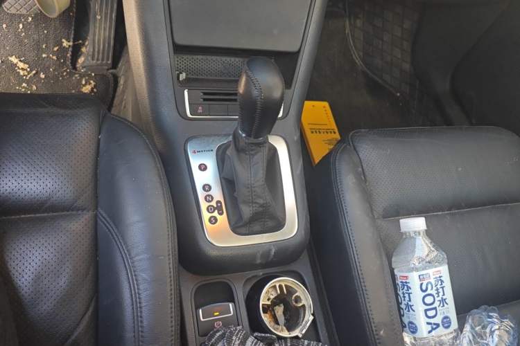 Used Volkswagen Tiguan 2013 1.8 TSI Automatic All-Wheel Drive Luxury Model Gear Lever