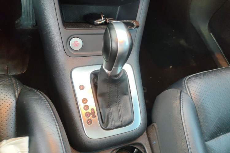 Used Volkswagen Tiguan 2013 1.8TSI Automatic Two-Wheel Drive Luxury Model Gear Lever