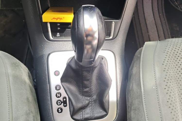 Used Volkswagen Tiguan 2013 1.8TSI Automatic Two-Wheel Drive Luxury Model Gear Lever