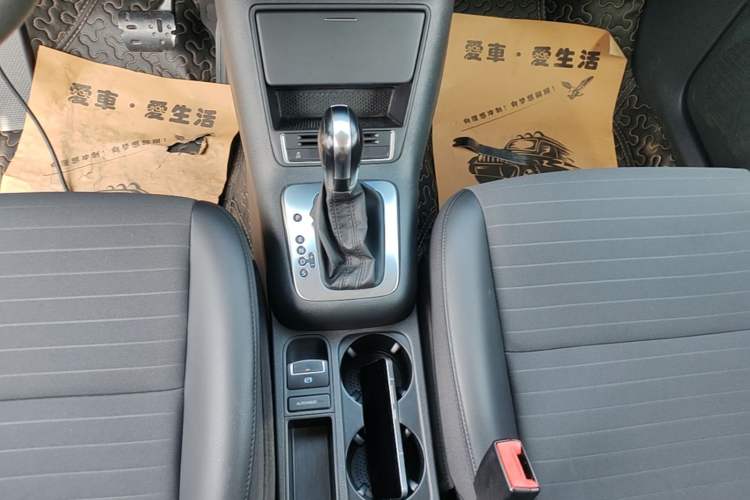 Used Volkswagen Tiguan 2013 1.8TSI Automatic Two-Wheel Drive Trend Edition Gear Lever