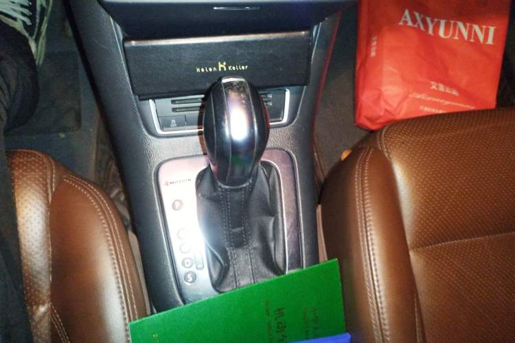 Used Volkswagen Tiguan 2013 1.8 TSI Automatic All-Wheel Drive Luxury Model Gear Lever